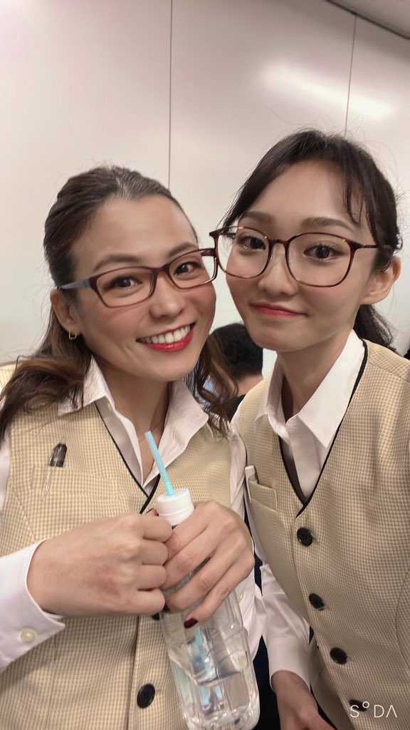 azusaina's tweet photo. 楽しかったですね＊安部ファミリーのみなさま、盛り上げてくださってありがとうございました❕
とっても久々の生放送、緊張したけど無事に終わりましたー🩵　
また日曜日、黄昏時にお会いしましょう！

#abe02 #abe15 https://t.co/RcSzOPAo2S