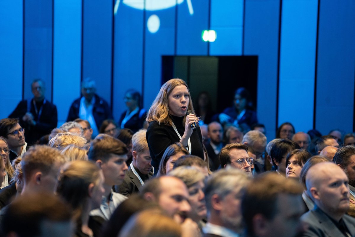 _Arctic_Circle's tweet image. Find your photo from Day 3 📸
flickr.com/photos/arctic_…

#ArcticCircle #Assembly2023