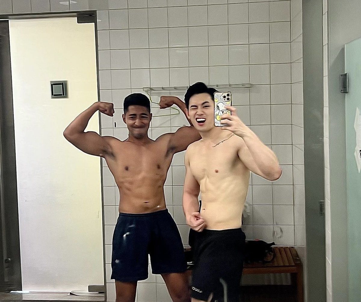 ThePason's tweet photo. A new pair https://t.co/sfSTBBUdSu