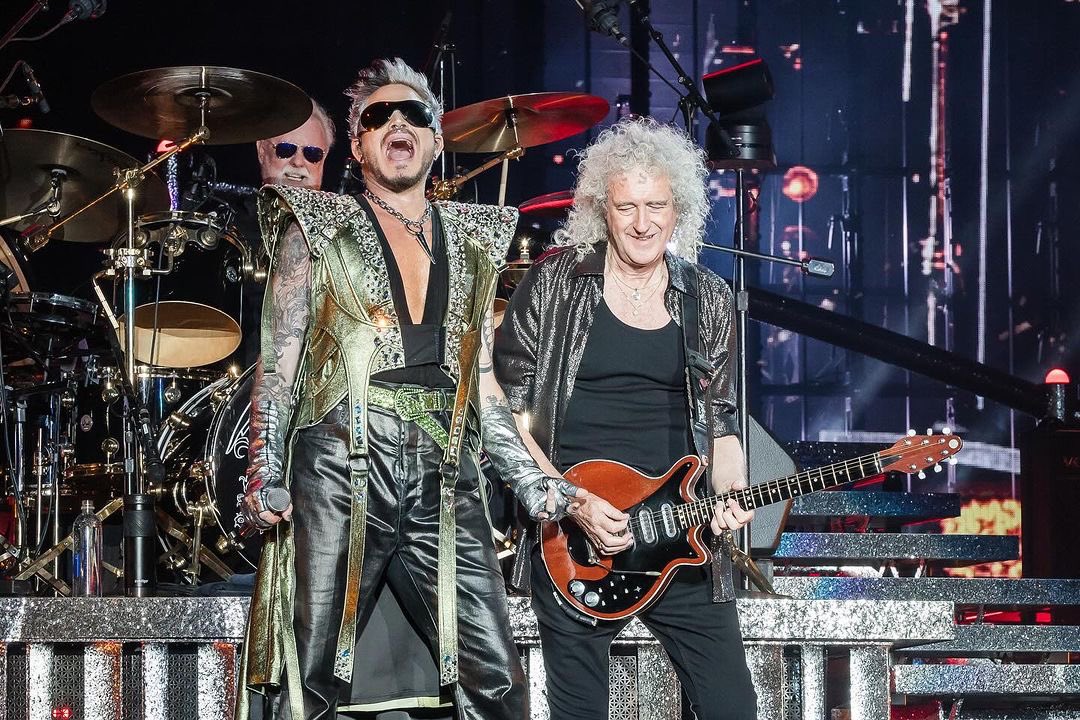 LambritsUK's tweet photo. Repost from @cota_official IG 
THANK YOU to Queen + Adam Lambert and our fans for making this evening one to remember! ⚡️ #USGP https://t.co/RRmtjCcVI4
