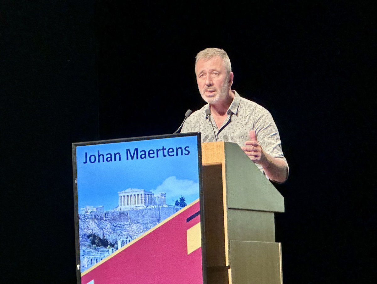 neil_gow's tweet photo. The great debate ⁦@TIMM_cc⁩ .  It could get bloody! It’s not broken so don’t fix it….or….. it’s well past it’s sell-by date. “EORTC/MSG definitions of antifungal therapy responses”. We will decide.  ⁦@eurconfmedmycol⁩ https://t.co/0WWPBcAPQb