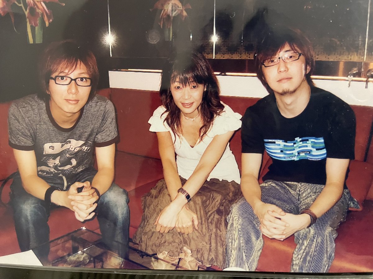 Lhcm6N1m4hRjAJF's tweet photo. #nack5 #35thAnniversary
思い出の写真
#ragfair #土屋礼央
#sundaynavigation
#5時ラジ #片桐八千代
多分2000年代🤭
礼央様が��組終わりに私に語りかけてくれていた…その頃…かと https://t.co/TSdQu8lLY1