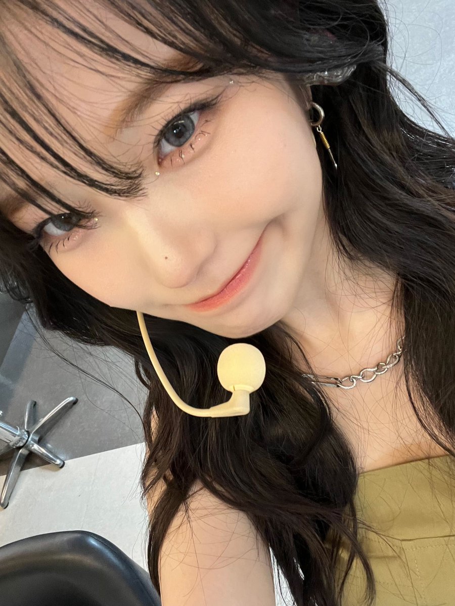 realfromis_9's tweet photo. [#지헌]
오늘 날씨 진짜 너무너무 좋지 않았어요?? https://t.co/uFrwxod3nI