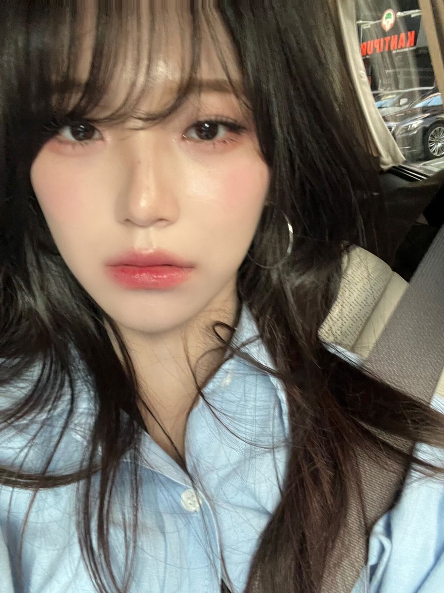 realfromis_9's tweet photo. [#지헌]
오늘 날씨 진짜 너무너무 좋지 않았어요?? https://t.co/uFrwxod3nI