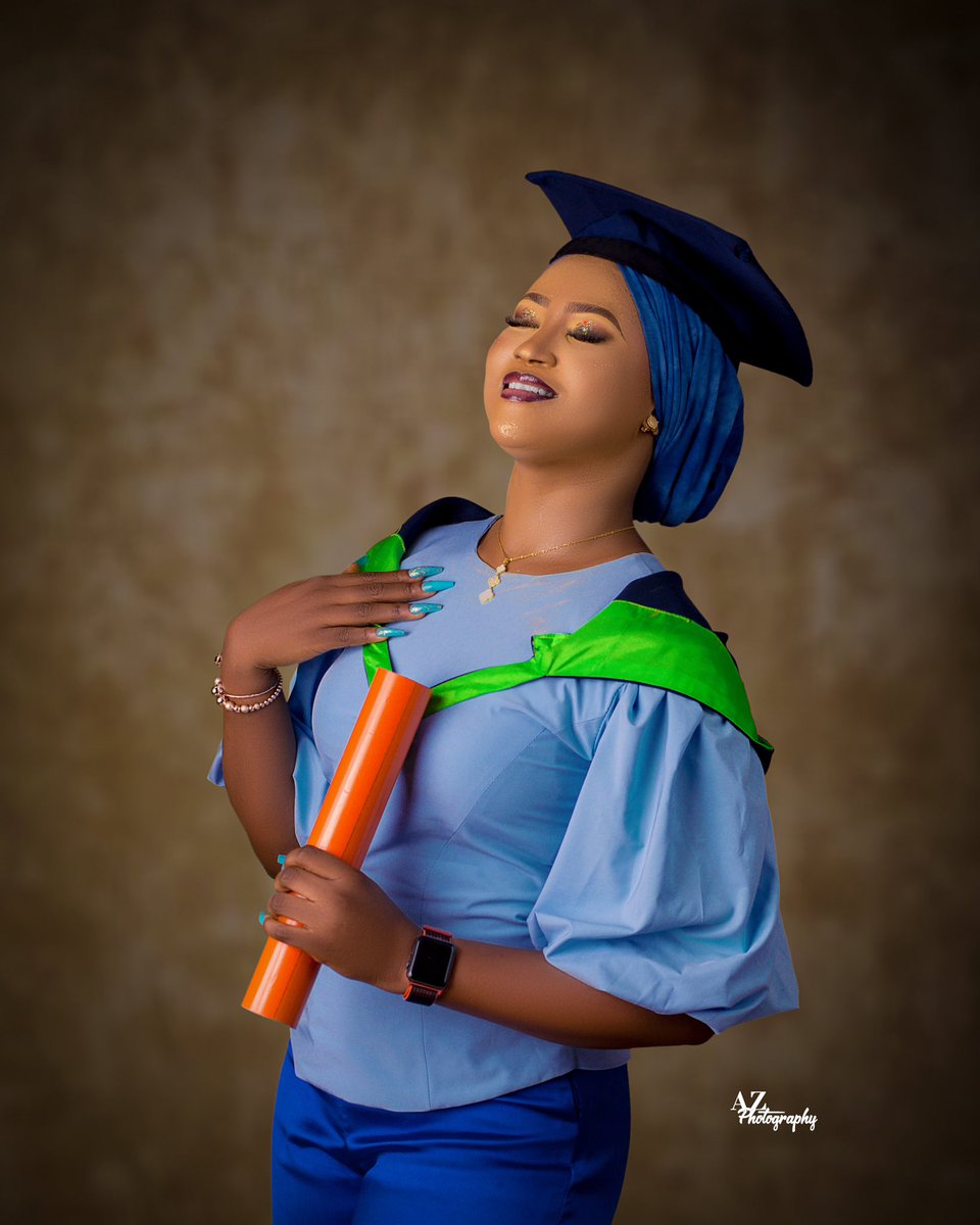 _EWATOMI_'s tweet photo. https://t.co/2WErYGmsad. Mathematics Bagged!✌️💅

ALHAMDULILLAH 🥺🤲 https://t.co/ODcZvMfqjL