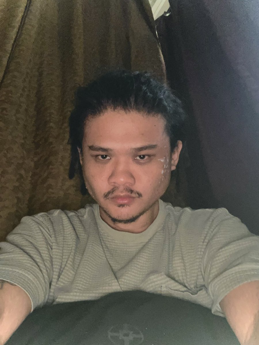 yorkoism's tweet photo. sino nangyari https://t.co/40fJvuoYxT