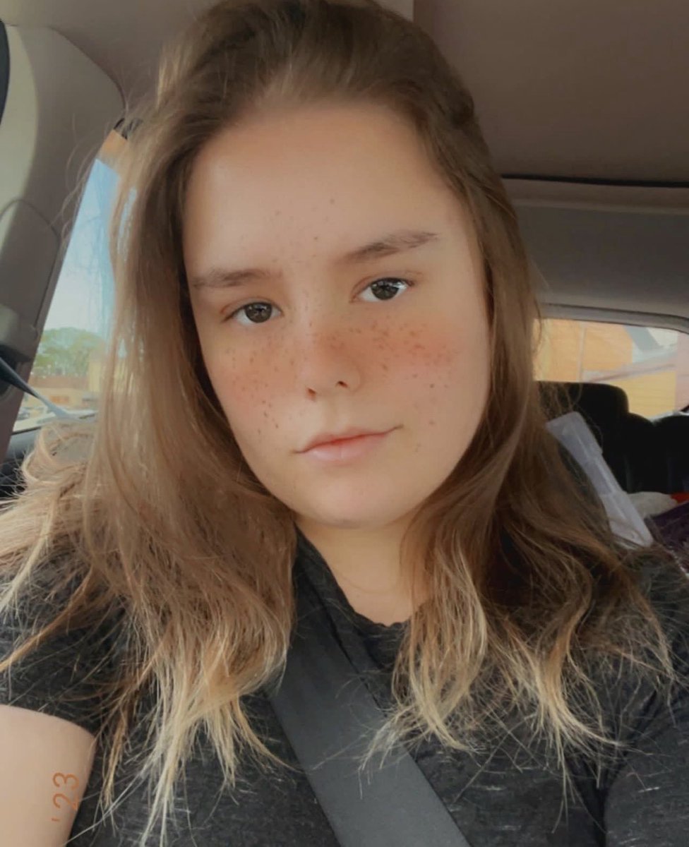 𝚣𝚊𝚛𝚊 tweet media