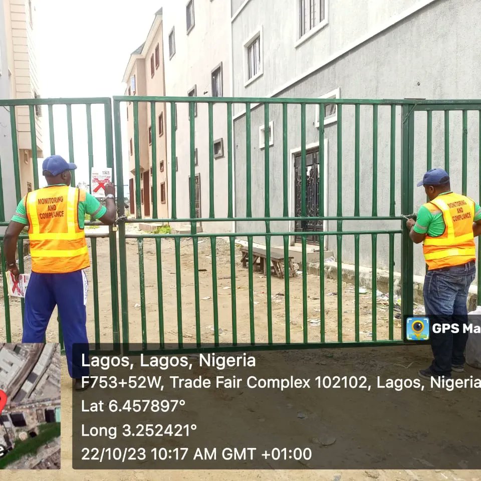 Lawma_gov's tweet image. ASPAMDA, BBA and other markets within the Lagos International Trade Fair Complex Ojo, sealed today Sunday, 22nd October, 2023 for poor waste disposal practices and other general environmental infractions. More details later

@tokunbo_wahab
@muyiwag
@followlasg
@Mr_JAGs

#lawma