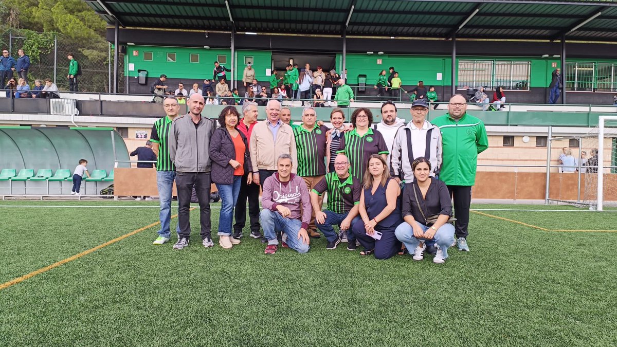 Presentació dels equips de la C.D. Carmelo per a la temporada 2023-2024. 

💚🖤¡Visca la C.D. Carmelo!💚🖤 #fembarri #femesport #femequip