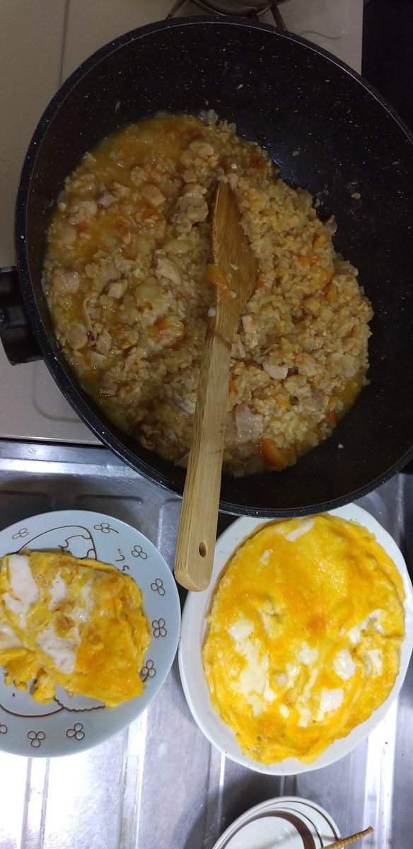 clover43204026's tweet photo. 昨日65.1㎏　今日63.6㎏
1.5㎏減量♪♪♪

朝　なし

昼　バターさつまいも、野菜ジュース、すまし汁

夜　オムライス

久しぶりのオムライス美味しかった🤤

#産後ダイエット https://t.co/8VXTXHN2C8