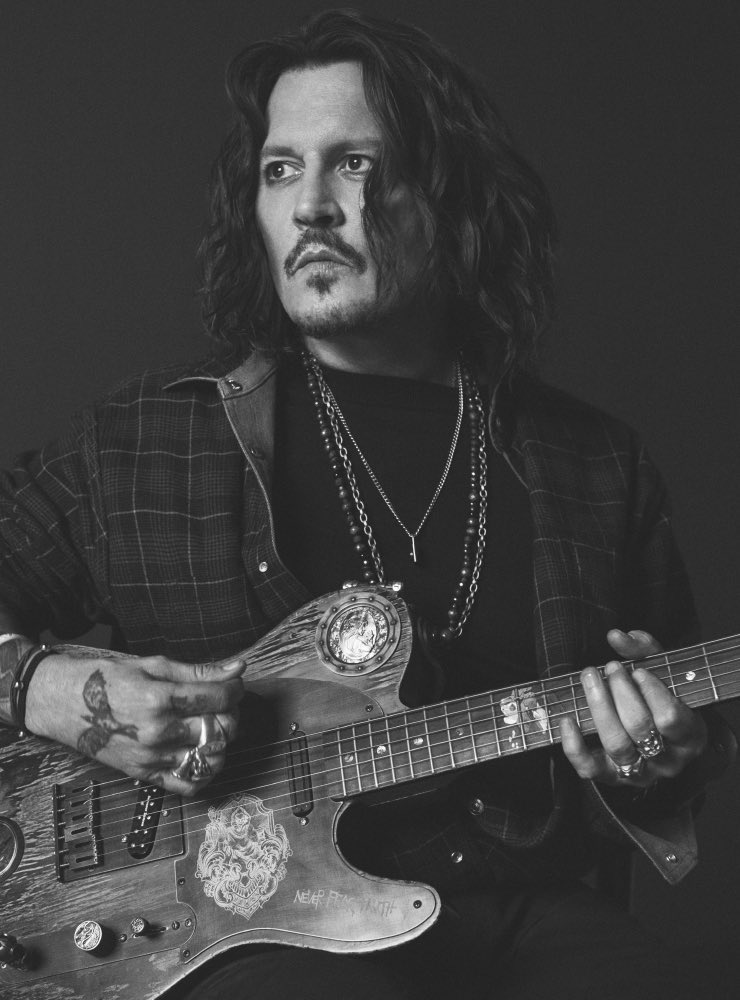 BowerxDepp's tweet photo. Johnny Depp fr keeps taking my breath away with how gorgeous he is :( https://t.co/QLD4acnNMT
