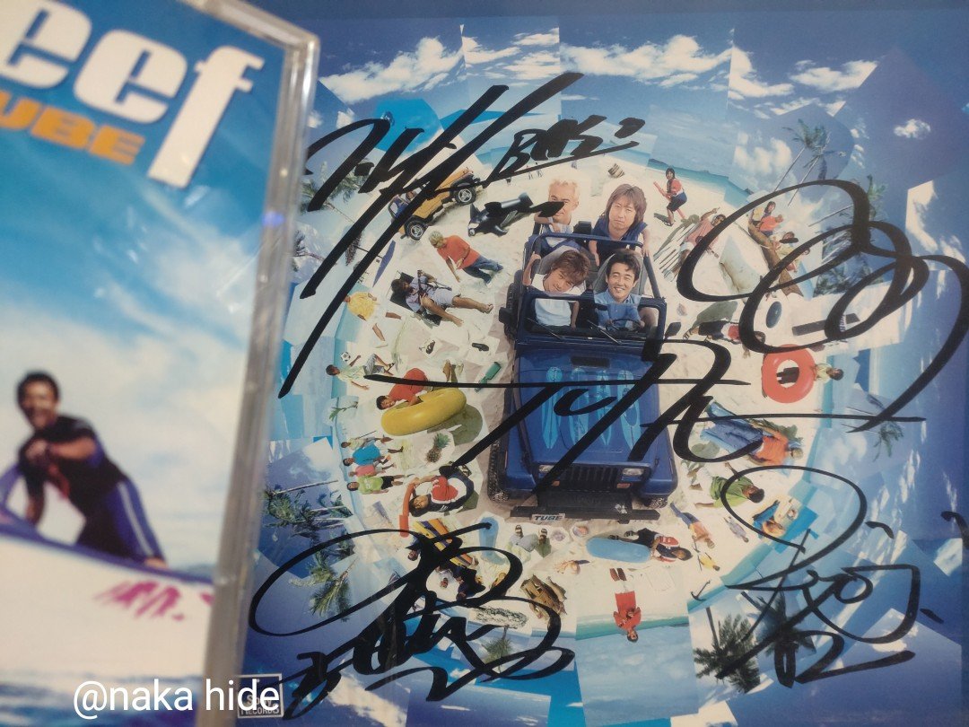 morningsun16's tweet photo. @yfs379 今晩は。
#TUBE 「#BlueReef 」続きで…
こちらは直筆サイン入り。
宝物の一つです😊 https://t.co/RyxcUUopHj