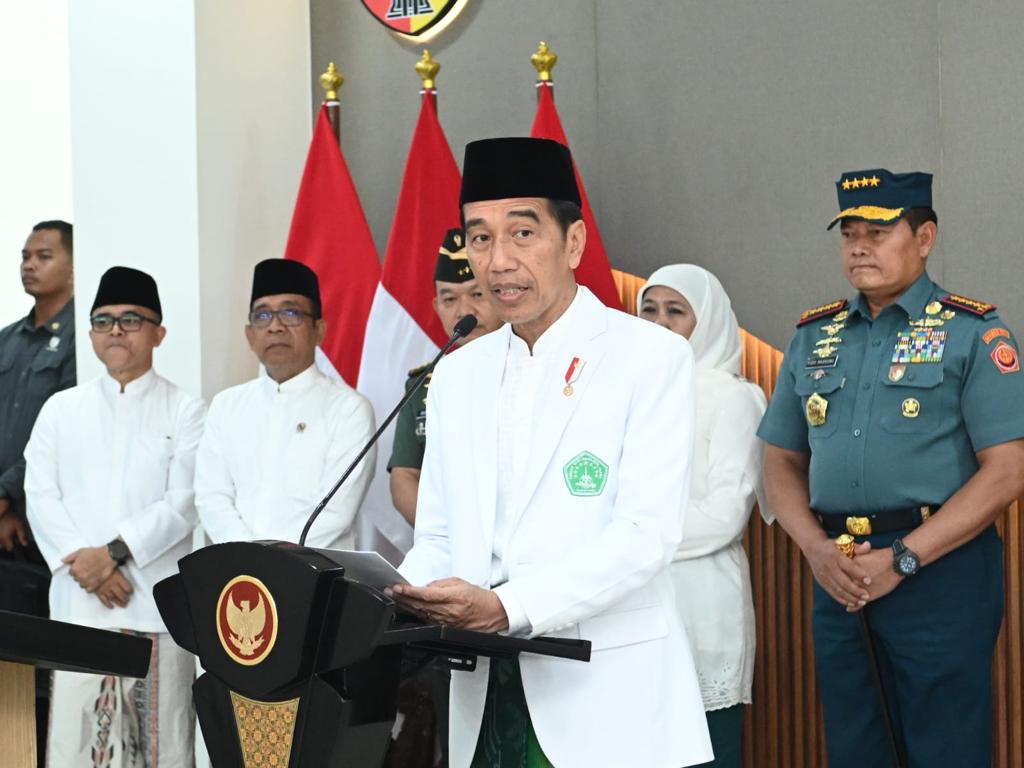 Dua rumah sakit TNI di Kota Surabaya, Jawa Timur kini sudah siap untuk dimanfaatkan. Rumah Sakit Tk.III Brawijaya dan Rumah Sakit Angkatan Laut Tk.II dr. Soekantyo Jahja tersebut saya resmikan hari ini dalam kunjungan ke Jawa Timur. 

Penambahan fasilitas kesehatan ini sangat