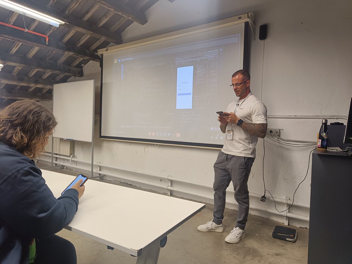 victormln's tweet photo. Ayer Jorge dió una masterclass de fuerza y de empuje mental espectacular... #SCBCN23 https://t.co/lRhDsrbh7e