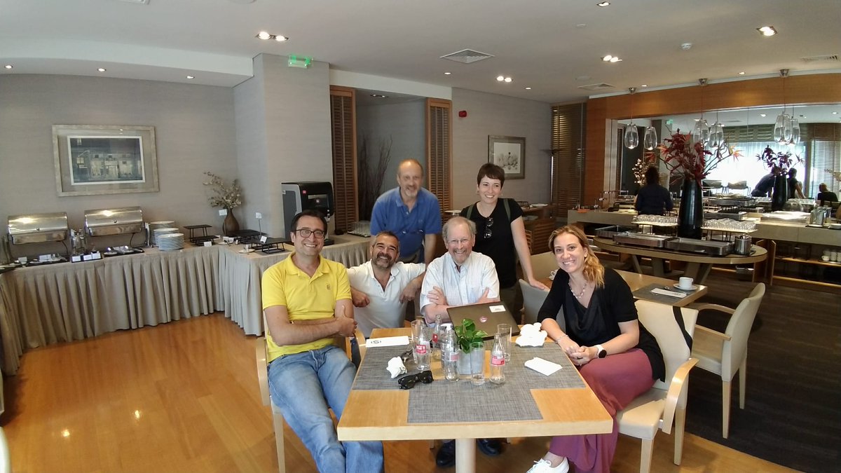 It was an honor to have lunch and talk about our studies on #EPNs 🪱 with Daniel Potter, a member of the @IPMPopillia  Advisory Board and one of the world's leading #Popillia experts. Thank you for your advice and for sharing the results of your research in USA with us.