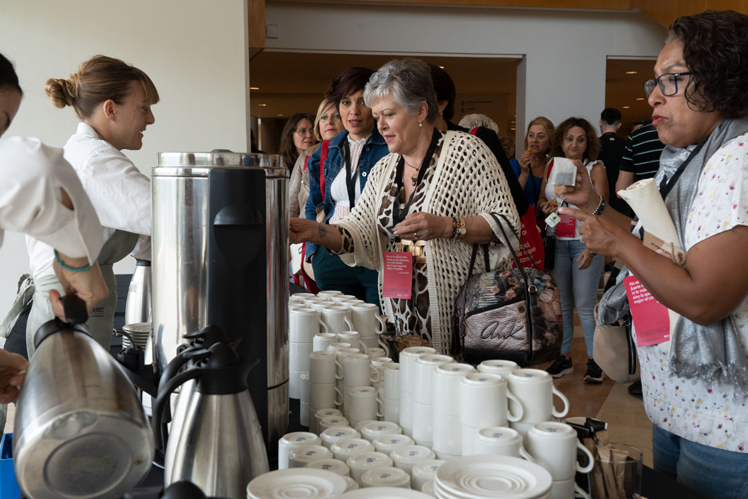 MurciaShopsForo's tweet photo. Así ha sido el rato de descanso para el café y photocall 📸
¡#MurciaShopsForum está yendo de maravilla!
#MurciaShopsForum #MSF2023 #EventoMurcia #EventoRetail ##comerciodeproximidad https://t.co/sdZqkoa3A1