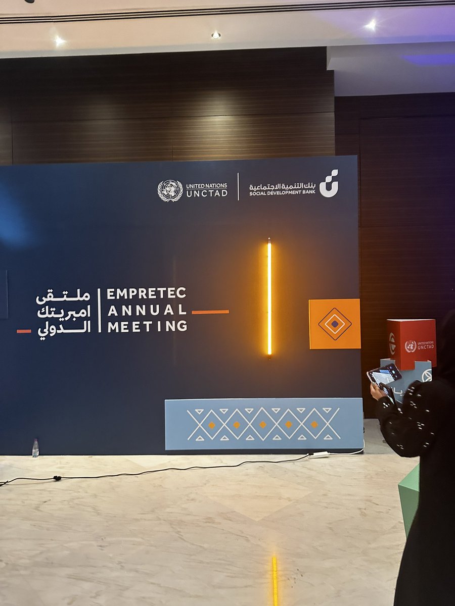 AlSihane1's tweet photo. استفدنا وتعلمنا من الملتقى الكبير المشهود من عدد كبير من الحضور على مستوى العالم وتقديم ونشكر مقدمين الاستشارات وبشكل خاص لشخص العظيم الي زاد الفعاليه والمكان @U_FUN1 
#ملتقى_امبريتك_الدولي2023 https://t.co/IsQdbb5xz4