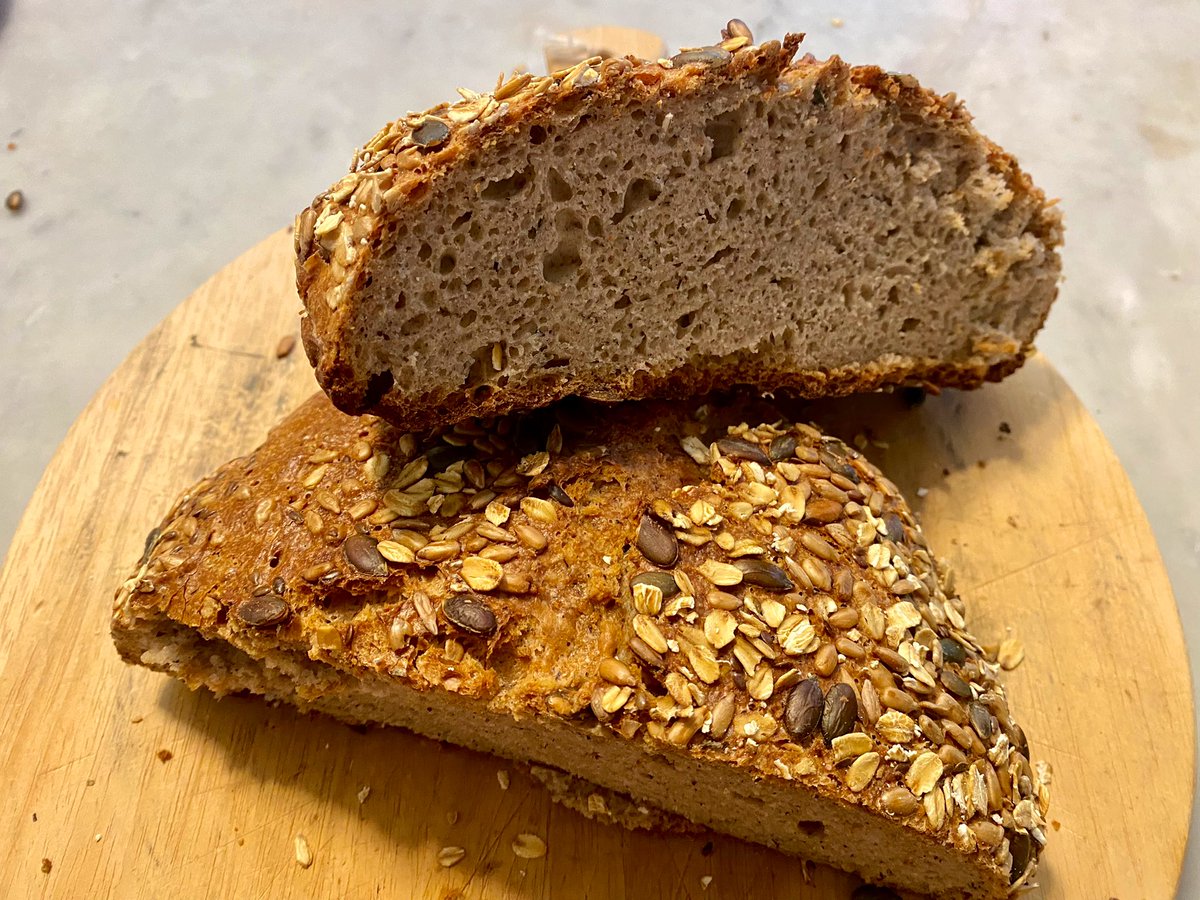 Happy Sunday! Just baked the most incredible #SourdoughBread! Spelt, Kamut, and Buckwheat blend with a mind-blowing crumb texture and a seriously satisfying #CrunchySeedCrust ❣️#BakingAdventures #DeliciousBread #HomeBaker #BreadLovers #ArtisanBread #SourdoughMagic #WeekendBaking