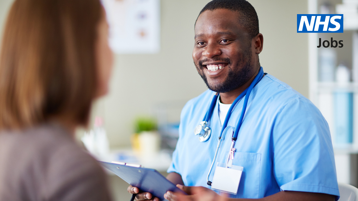 Ready to change your career? Jumpstart your nursing career as a #NursingAssociate.

You'll work across all fields of nursing. 

Find out more ➡️ healthcareers.nhs.uk/explore-roles/…