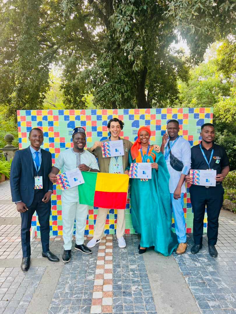 AdebayoDidier's tweet photo. I had the honor of participating from 17th to 19h October 2023 in the Youth4Climate #Sparkingsolutions flagship Event organized by the Italian Ministry of Environment and Energy Security @MASE_IT in Partnerships with the United Nations Development Program @UNDP_RomeCentre https://t.co/NdgqeUpPe0