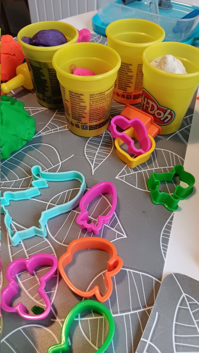 #SundayMorning before I was out of bed a basket of plastic fruit was dumped on me, then was forced to start pushing #PlayDoh through various objects, all before coffee. By noon I had 4 plasters stuck to my forehead. If I appear eccentric at work, I hope this provides  background.