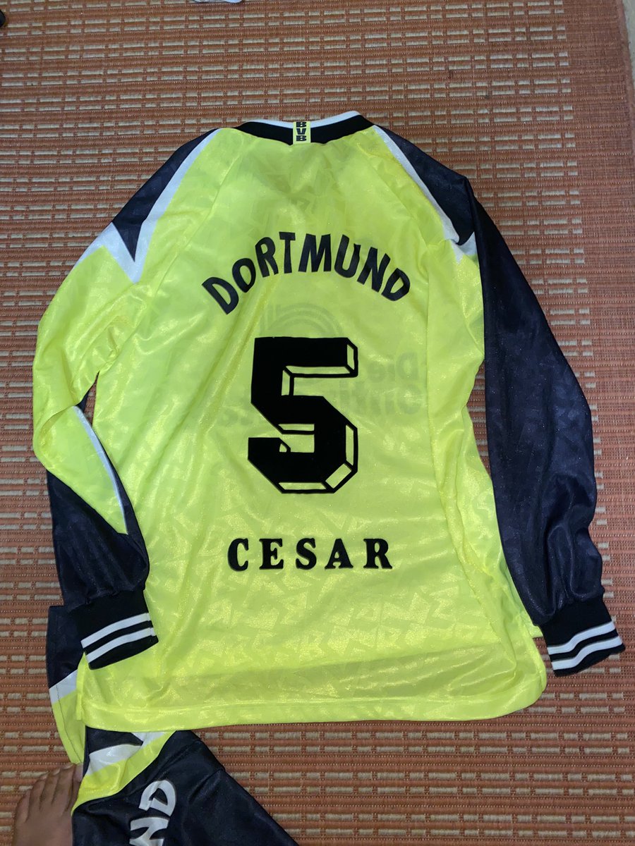 Tunisian Shirts Collector tweet media