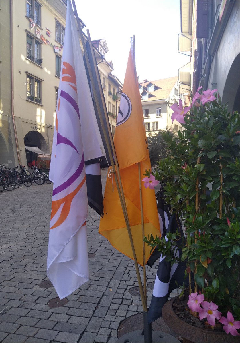ArnaudD35935768's tweet photo. Pour le @partipiratevaud à Bern Rathausgasse 66 avec l'ensemble des Pirates de Suisse Arnaud Durand Vice-président du Parti Pirate Vaudois.. @ppsde @PiratenAG @PiratenZH #Elections2023 #piraten #Pirates #schweiz #svizera #suisse #ppvd #partipiratevaudois https://t.co/dUGUUxB3zB