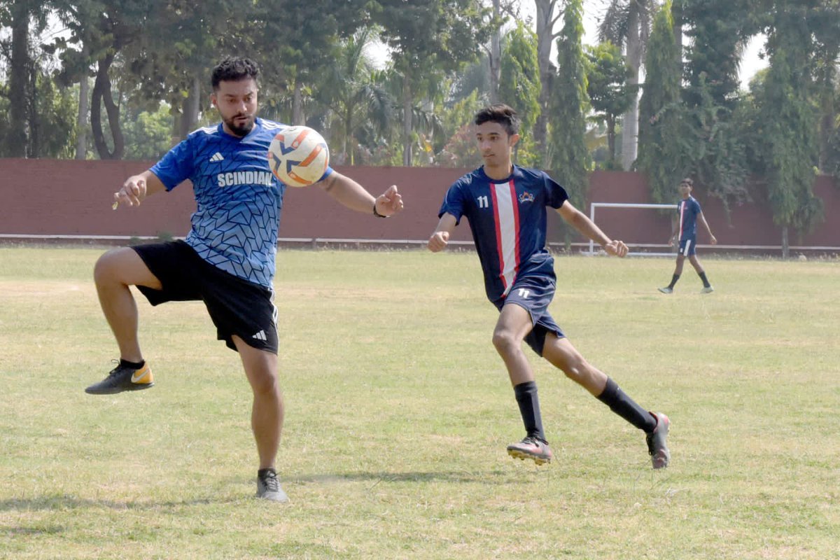 ScindiaSchool's tweet photo. With a score of 3-1, the current boys won the match!
#TheScindiaSchool #SOBA #125YearsofScindiaSchool #Football #ProudScindians #Scindians https://t.co/ekaMluuDgg