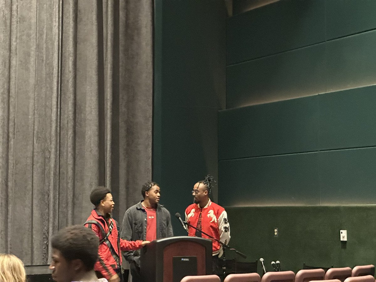 DevinTGibbs's tweet photo. UNCSA is an elite institution. I 💕 it In such a big way. UNCSA permitted me to show my film in Ace theater. They supported me by spreading the message of the film. Thank you 🙏🏾 Uncsa. I am so very grateful to be the 1st to have an Independent film shown on campus. https://t.co/19JTN5dsja