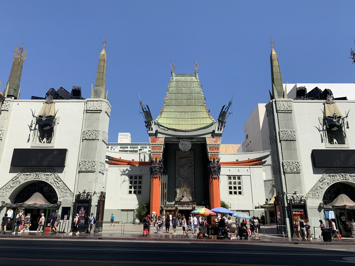 worldtrip88's tweet photo. アメリカ🇺🇸  inダウンタウン

ハリウッドスターが勢揃い
ダウンタウンも賑やかだね〜🤩
#ダウンタウン #ハリウッド #スター https://t.co/jRcUW1cJMO
