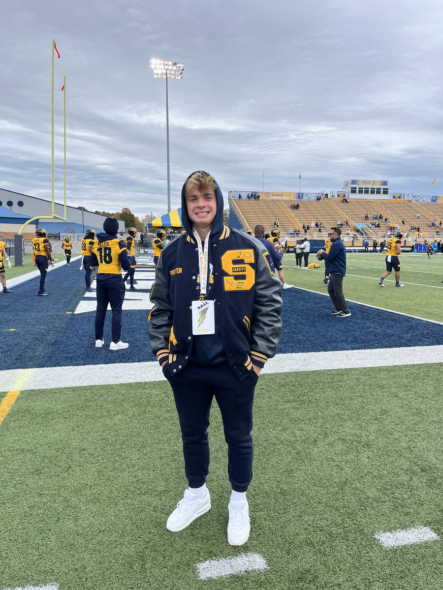 PrestonHoppert3's tweet photo. After a great visit and an exciting conversation with @coachmacarney I’m blessed to say that I have received my first offer from Kent State University!! I appreciate the opportunity! @CoachMarkWatson @CoachHuschka @coachparker85 @JaredLuginbill @StrBoroFootball https://t.co/tlQnkgYpx8