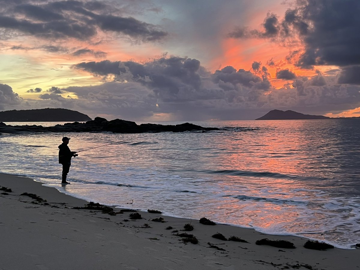 Autumn 🍂 can also be packed with beauty #portodoson #galicia