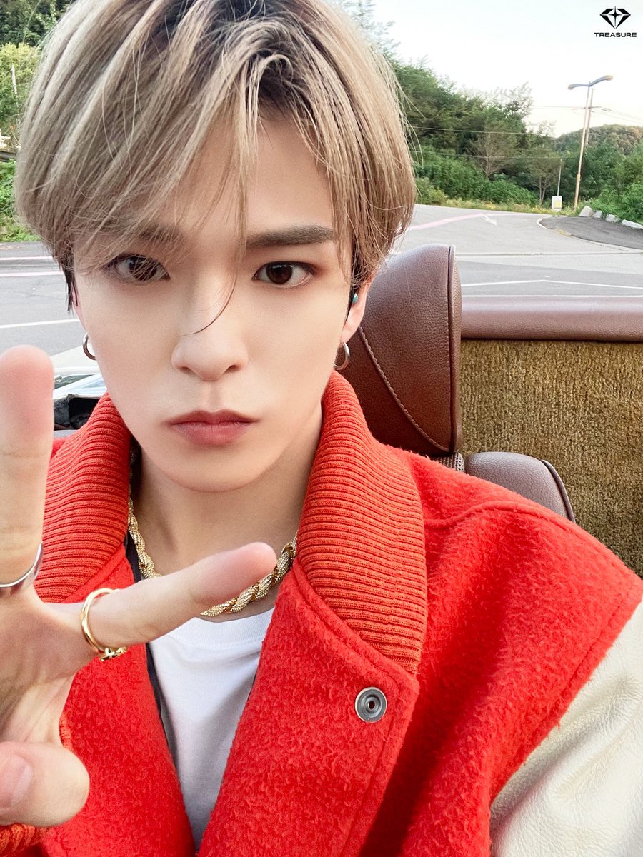 BeastCrypto_678's tweet photo. ASAHI ‘B.O.M.B (KABOOM ver)’ Selfie #2 📸

#ASAHI #아사히 #TREASURE #트레저 https://t.co/GJzi86OrLO