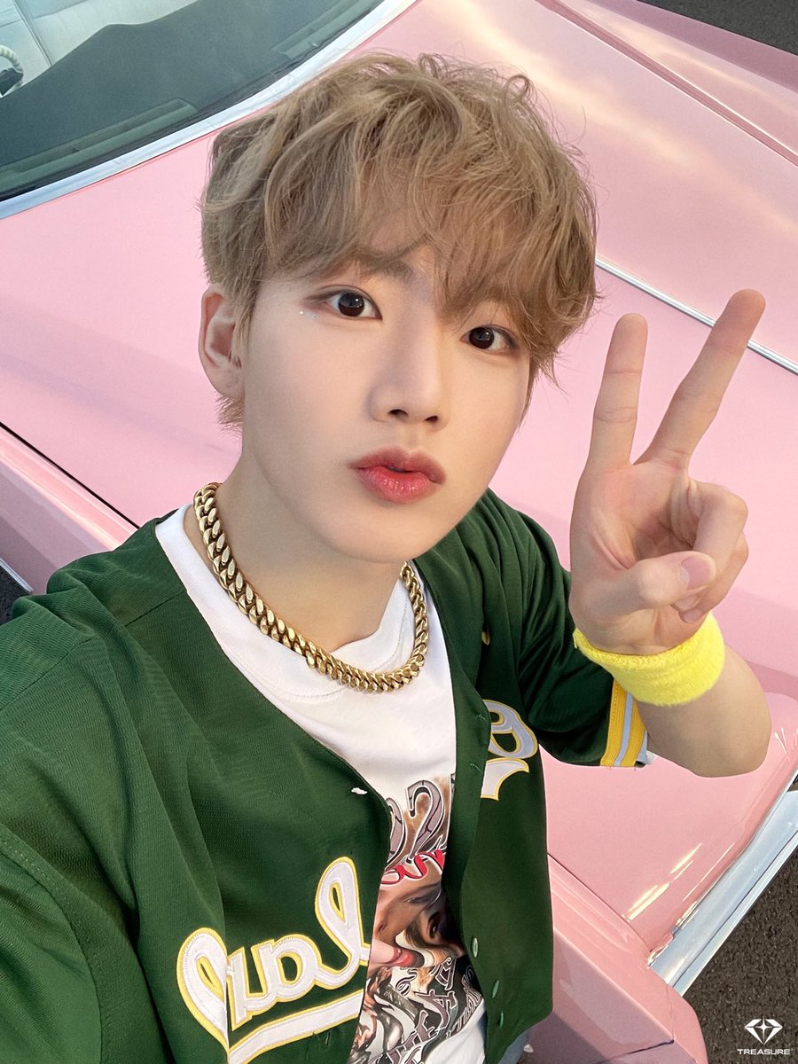 kkyutiesdimple's tweet photo. Treasure B.O.M.B (kaboom ver) Selfie #2 📸 

#준규  #JUNKYU  #ジュンギュ  #트레저 #TREASURE https://t.co/gdN1uwFef8