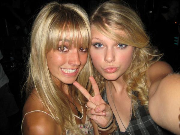 Katelyncharts's tweet photo. Katelyn Tarver &amp; Taylor Swift back in 2008 https://t.co/h41tfv7iZO