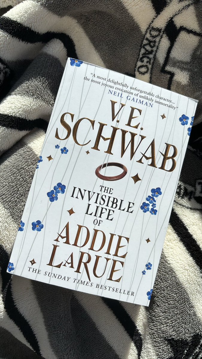 Next months’ book club pick has arrived! 

The Invisible Life of Addie LaRue by V E Schwab

Have you read it? What did you think? 

#BookTwitter #BallsToTheBacklog