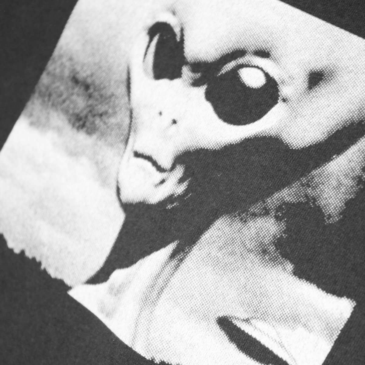 vimuttiofficial's tweet photo. VIMUTTI Next Coming...Alien👽
https://t.co/oJduNpGbCN

#vimutti #ufo #uma #mistery #xfiles #alien #tshirtdesign #design #デザイン #宇宙人 #都市伝説 #宇宙人グッズ #未確認飛行物体 #おかると #ufoぐっす https://t.co/6oLUtKtR8k