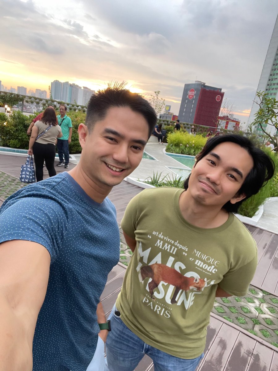 JustinLladoc's tweet photo. Top. of the world
@vannadres
#firstfewdays #ph https://t.co/zoKKGTgAHE