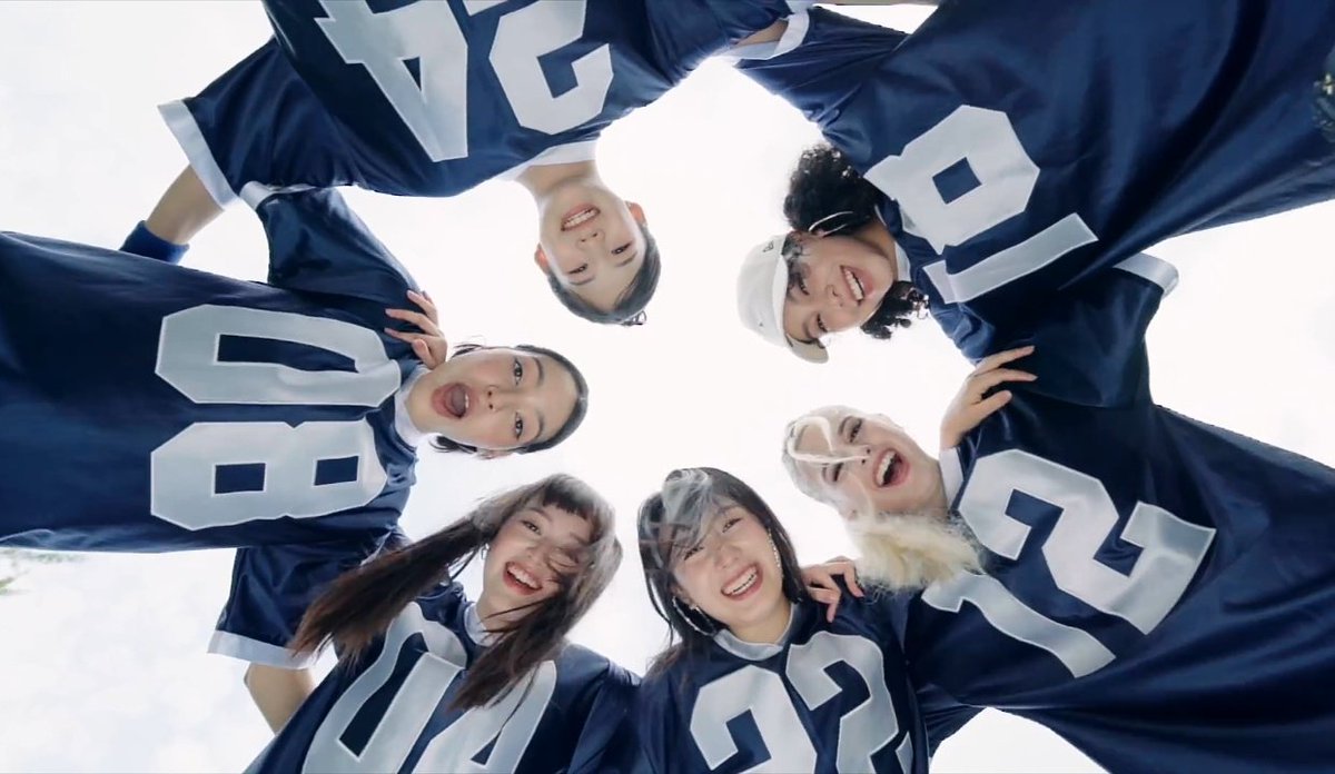 GirlsetGlobal's tweet photo. It's been a month since the A2K program ended, and VCHA members were announced and dropped their Pre-Debut single “Se Vit (New Light)” 💜

VCHA 1st Monthiversary!
#1ST_MONTH_WITH_VCHA
#VCHATIME #VCHA https://t.co/mm9Q3v4jDt