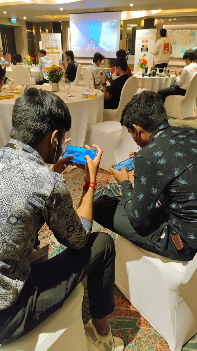 chandanvirat's tweet photo. It was great meeting #Indore Questers, Lovely gaming session with intense gamers 😎. Thanks for your active participation Questers 🤝.

#iQOOIndoreQuestersMeet.
#iQOOConnect
#iQOO https://t.co/oX3Y4nkP8K