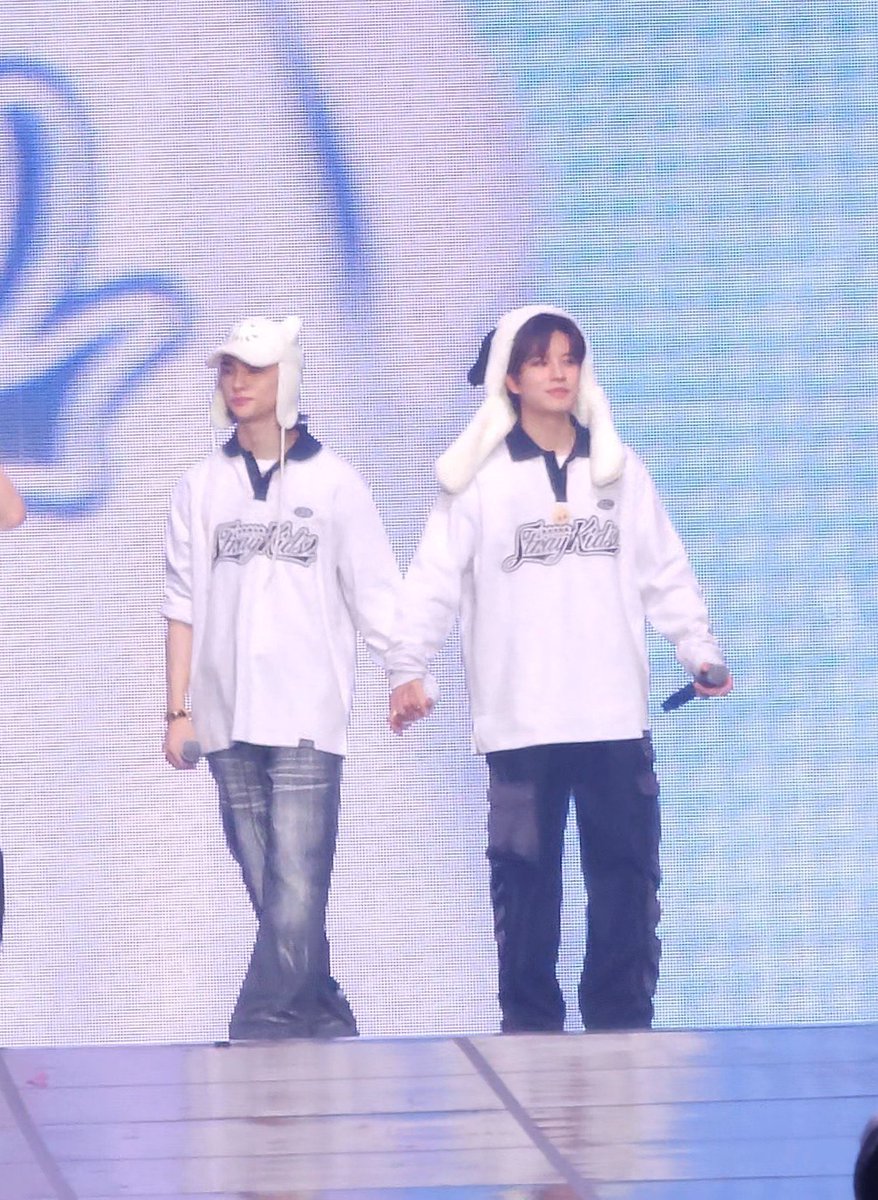seungjinthinker's tweet photo. ITS OVER https://t.co/RehuMyGoNJ