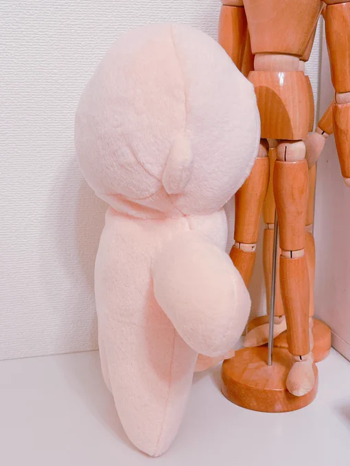 自作型紙から作った素体テスト用の生地が横に伸びまくるからバランス変だけど大体良いでしょう… 