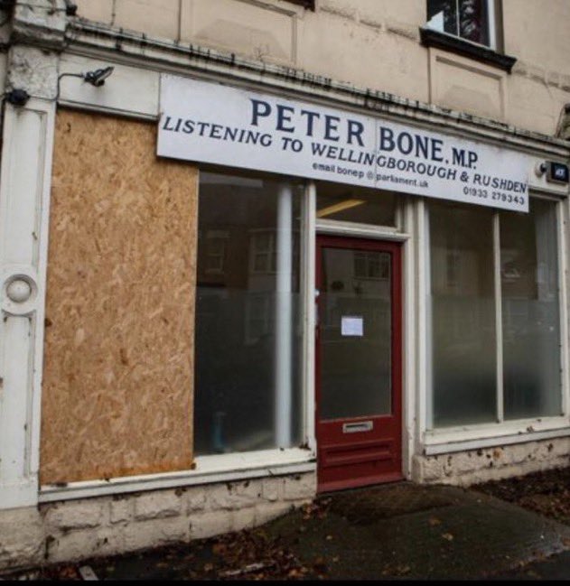 Constituency surgery unoccupied for months or years, looks like Bone abandoned #Wellingborough as #MadNads abandoned #MidBeds

Just using them as constituencies of convenience to get into government 

#ToriesOut472 #GeneralElectionNow #MidBedsByelection