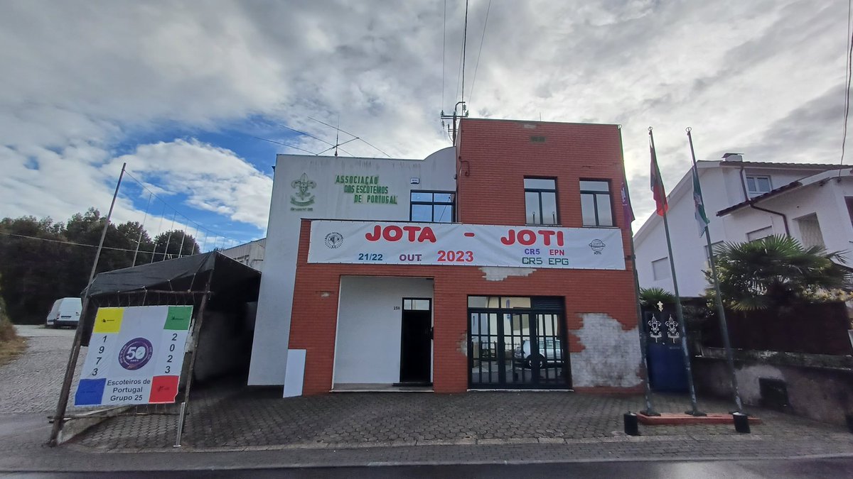 CT1HSN's tweet photo. Jamboree On The Air 2023 @ CR5EPG (Guimarães) . 
CR7AQJ @CT1DHM @CT1ENQ CT1EUK CT1EYN CT1FWS @CT1HSN https://t.co/ZvWl6uV0xe