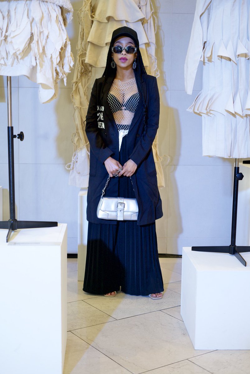 _AyandaNhlapo's tweet photo. Had an amazing time @safashionweek with my fashion faves 🤍 https://t.co/UJOVlQpr0I