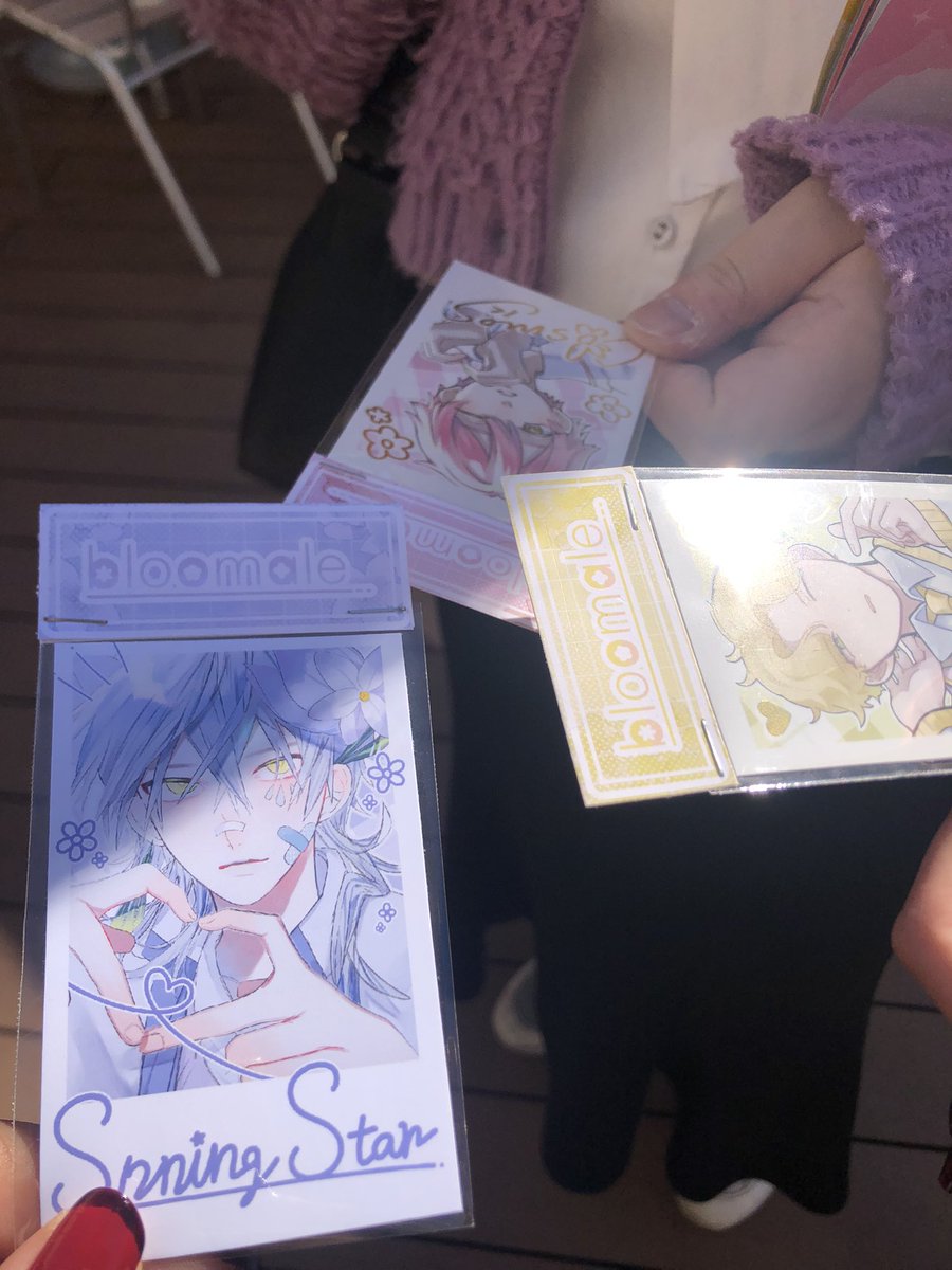 _yumedoll's tweet photo. 紫の彼に一目惚れしたらイメージcvが野………と聞いて一気即完堕ちしてしまった人の末路
#bloomale https://t.co/3NYg1bJPE9