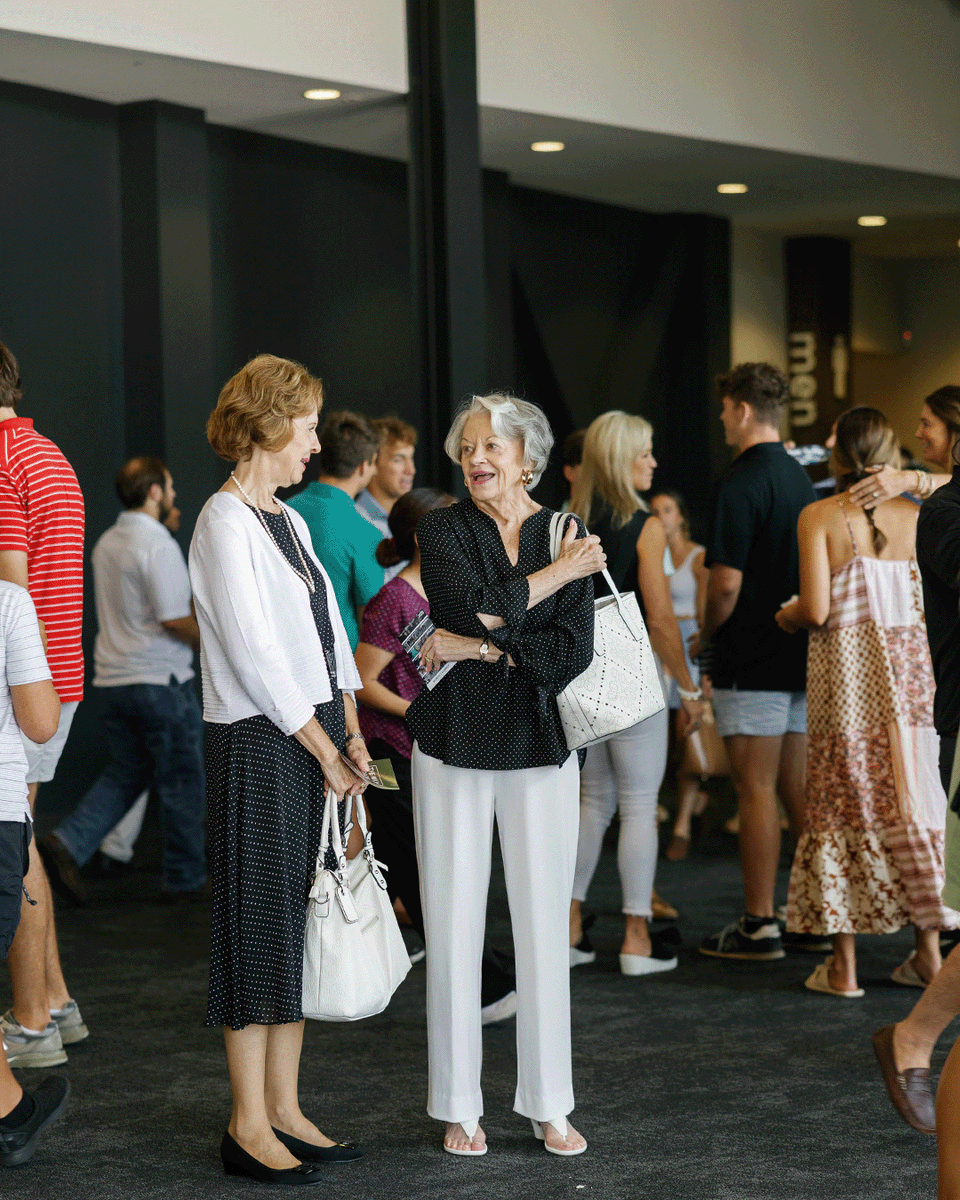 athenschurch's tweet image. Wake up – it’s Sunday! Here’s what you can expect this morning:

🎶 Worship with Jordan, Amy, Justin, &amp;amp; Gabby
💭 Part 2 of #HonestToGod with @clayscroggins
❤️ Find out how you can LOVE through #AthensILoveYou 

See you soon!