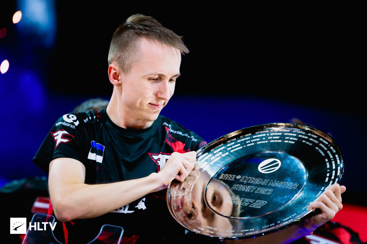 FaZe Clan tweet media