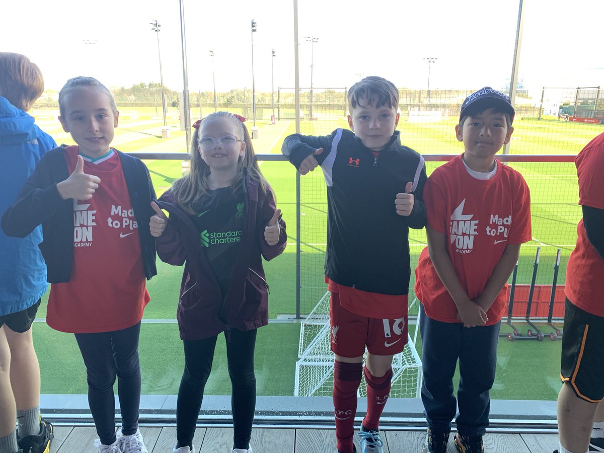WHAT A DAY 🤩 Children from @padualiverpool & @fouroaksprimary are having a very special day courtesy of our #GAMEON programme with @nike & @LFC ❤️⚡️ #MadeToPlay