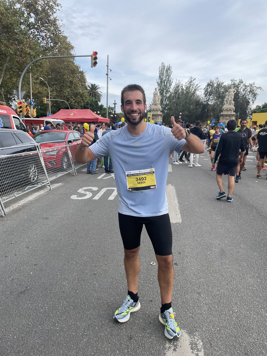 laesdese's tweet photo. 43’ 46’’ a la cursa dels bombers!!! Molt content! Molt feliç! Visca la vida https://t.co/YbG4Vz8W0g